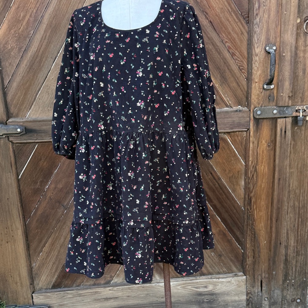 Floral Black Dress w pockets size 22 XXXL